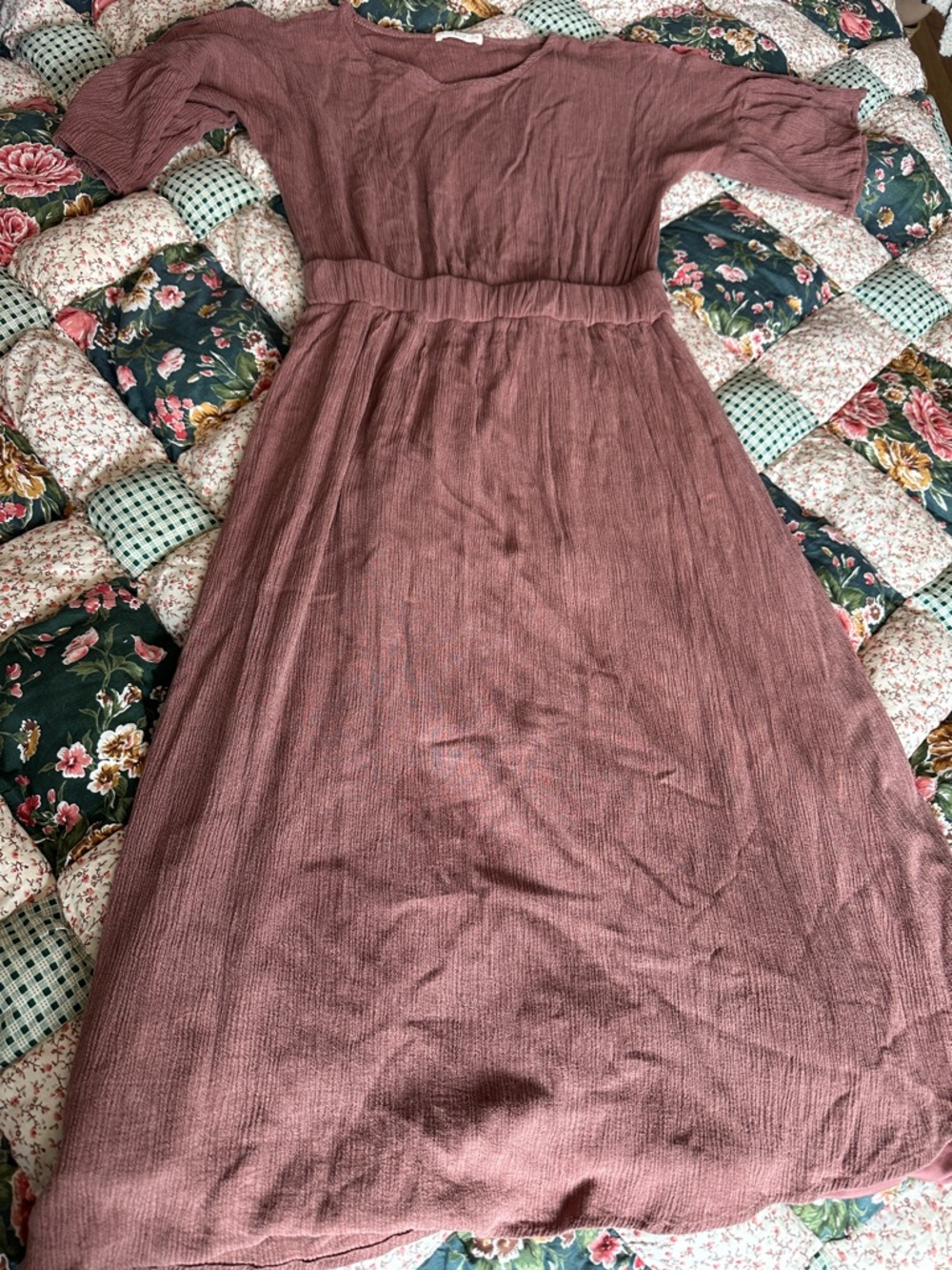 G—Textured Midi Dress with Three-Quarter Sleeves
